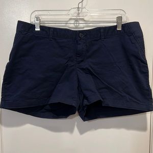 Gap maternity shorts size 12